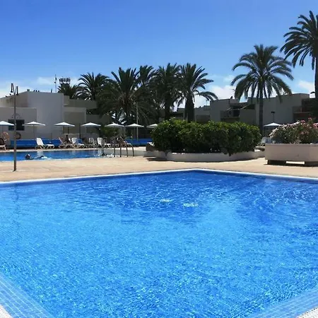 Primavera Appartement Tot 7 Personen Ideaal Voor Backpackers Arona  Exterior photo